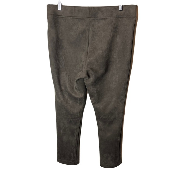 Andrew Marc Ladies Faux Suede Pull On Pant Slim Leg Brown Size Large Polyester - Picture 2 of 5